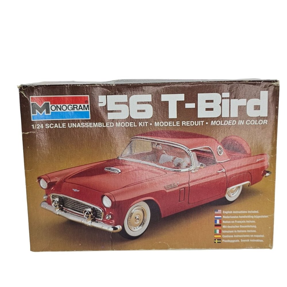 1982 Monogram 1956 FORD T-BIRD Model Kit 1/24 Scale